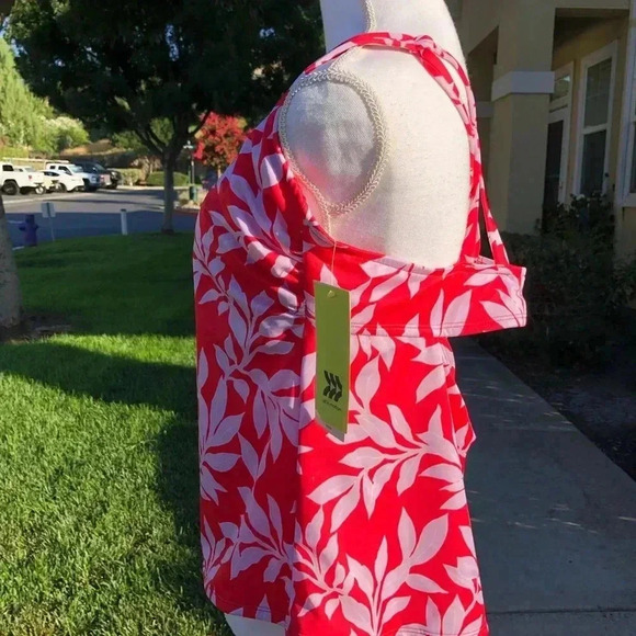 All In Motion Swim Top 20W NWT - Picture 3 of 7